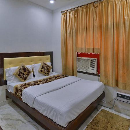 Family Hotel By Pg International Neu-Delhi Exterior foto